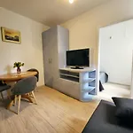 Mali Apartman U Centru